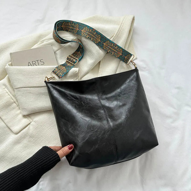 Chelsey’s Vintage Charm | Leather Shoulder Bag - Grace Bags