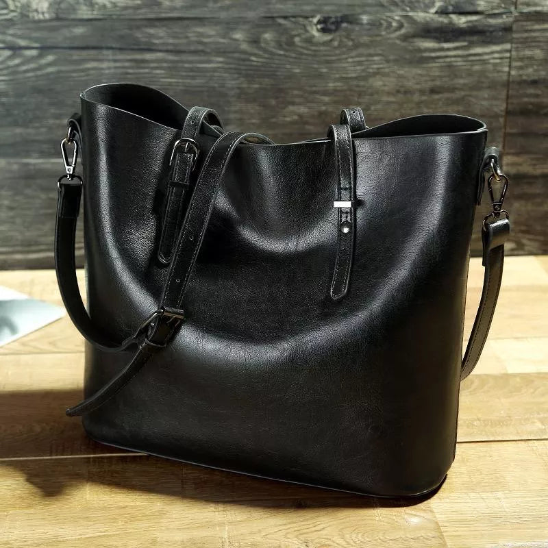 Nicole’s Timeless Elegance | Vintage Leather Shoulder Handbag - Grace Bags