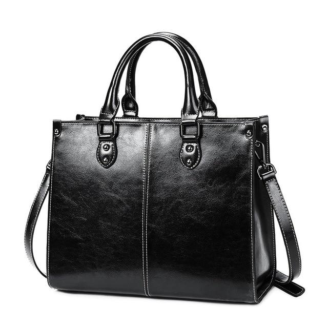 Elegant Leather Tote - Classic and Functional